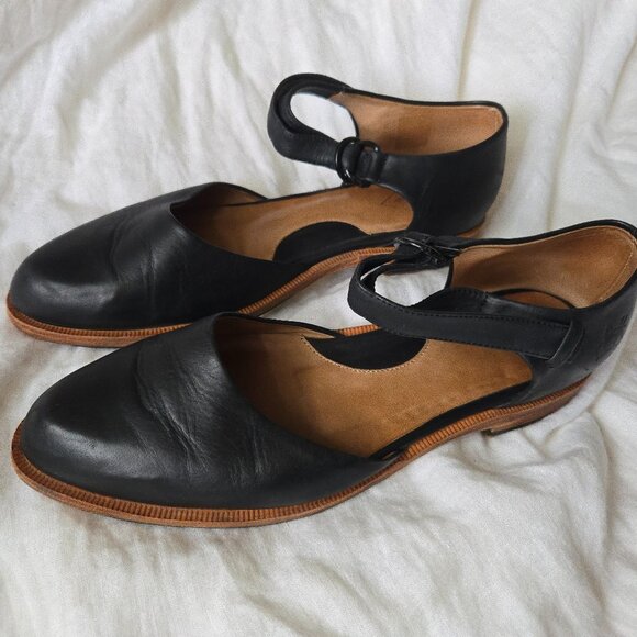 John Fluevog Shoes - John Fluevog mary jane leather shoes size 8